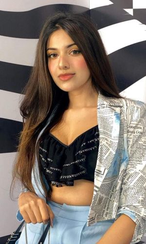 Noida call girl Zainab